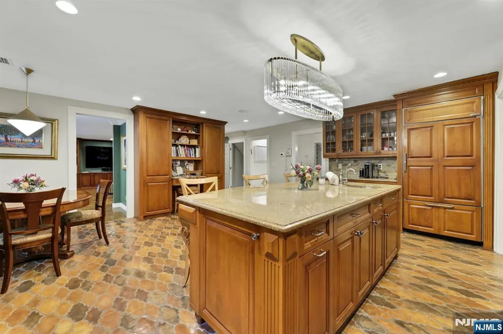 245 Allison Court Englewood, NJ 07631
