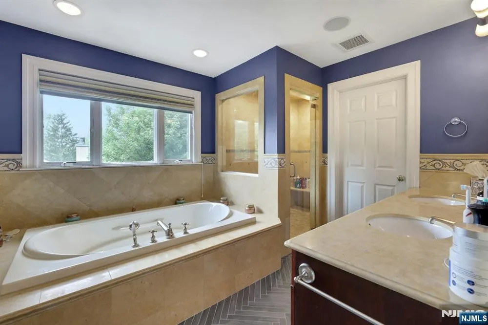 245 Allison Court Englewood, NJ 07631