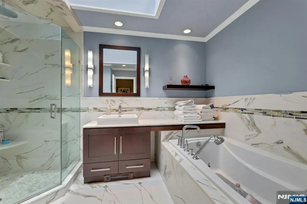 245 Allison Court Englewood, NJ 07631