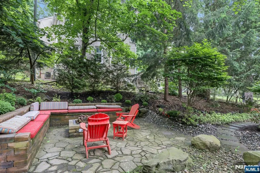 245 Allison Court Englewood, NJ 07631