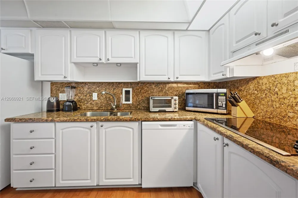 3801 S Ocean Dr #15K Hollywood, FL 33019