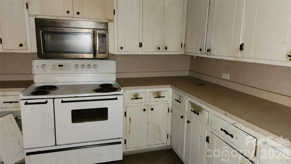 906 Trogdon Street North Wilkesboro, NC 28659