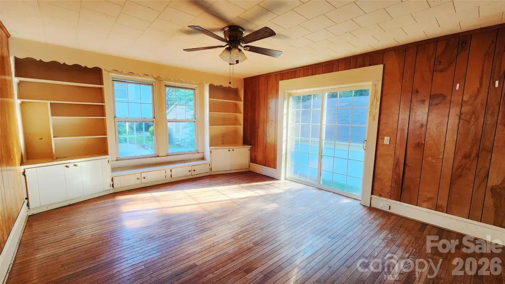 906 Trogdon Street North Wilkesboro, NC 28659