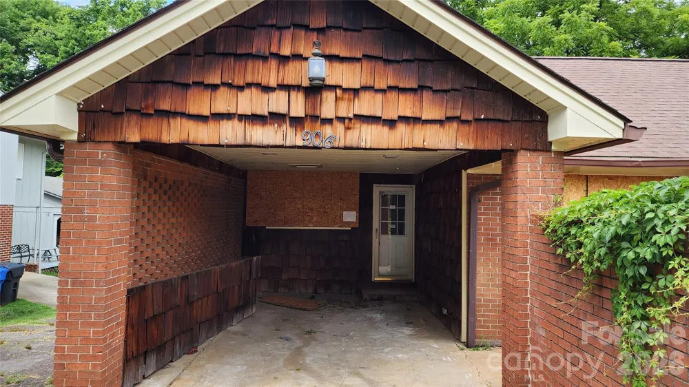 906 Trogdon Street North Wilkesboro, NC 28659