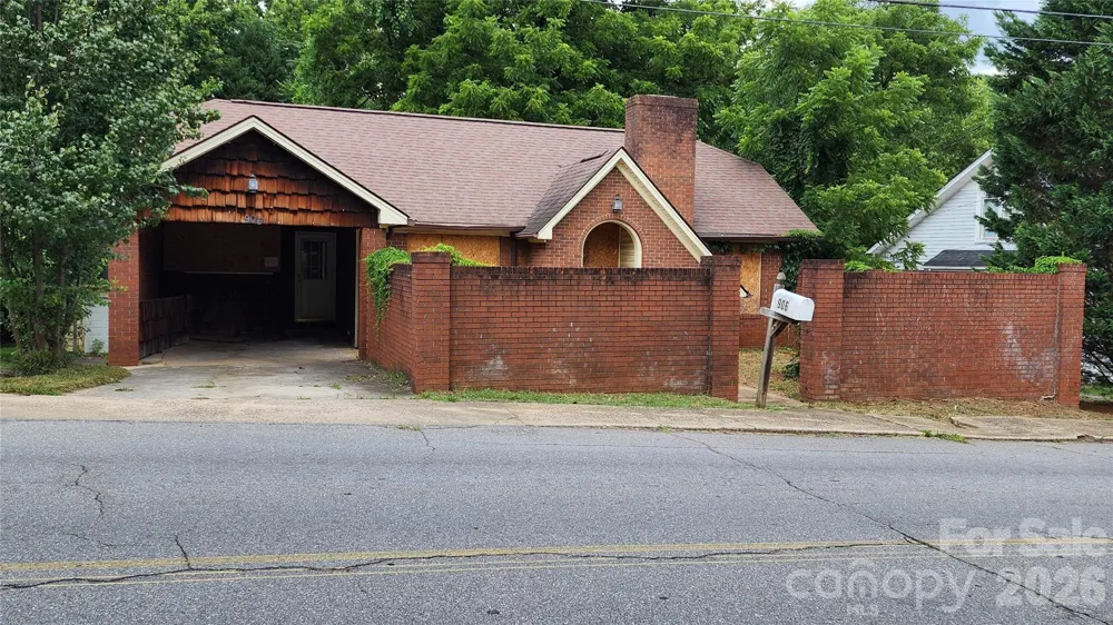 906 Trogdon Street North Wilkesboro, NC 28659