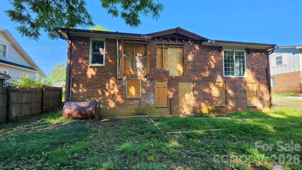 906 Trogdon Street North Wilkesboro, NC 28659