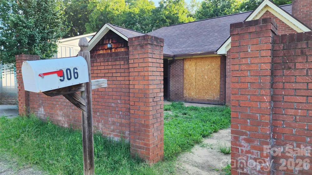 906 Trogdon Street North Wilkesboro, NC 28659