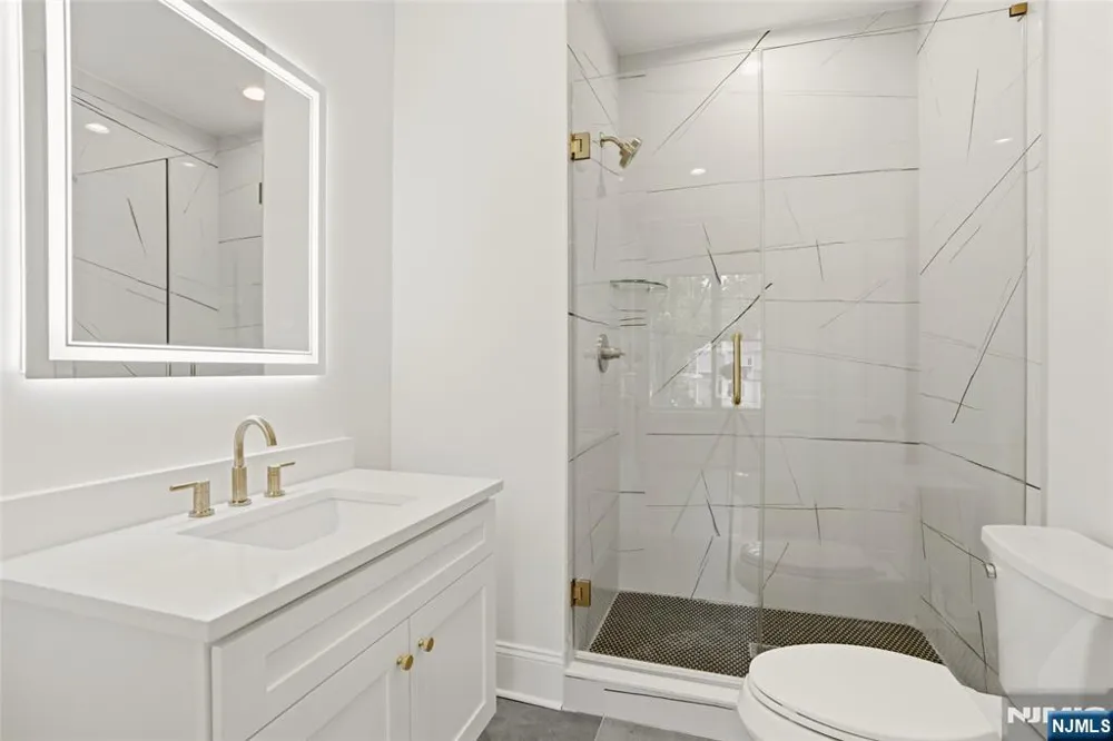 62 Wynnewood Road Livingston, NJ 07039