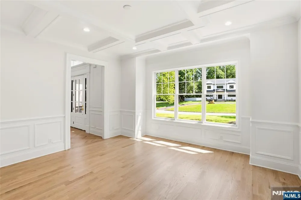 62 Wynnewood Road Livingston, NJ 07039