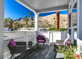 708 Maui Lane Palm Springs, CA 92264
