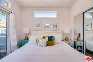708 Maui Lane Palm Springs, CA 92264