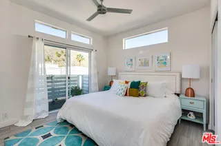 708 Maui Lane Palm Springs, CA 92264