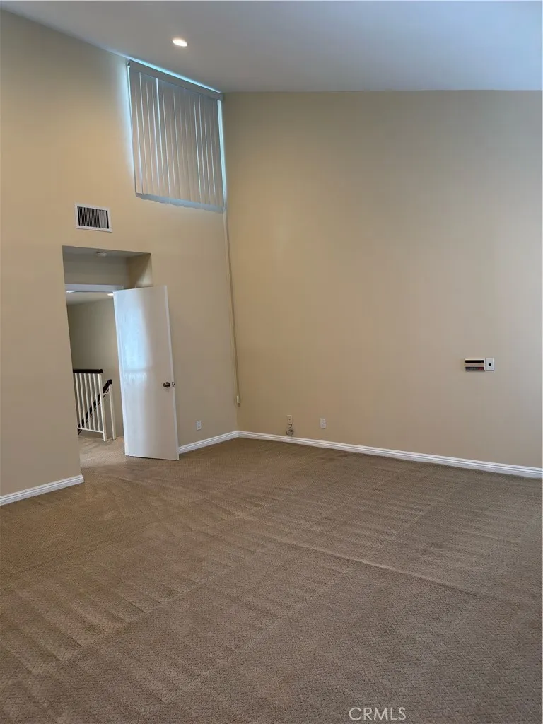 1138 Las Riendas Way Pasadena, CA 91107