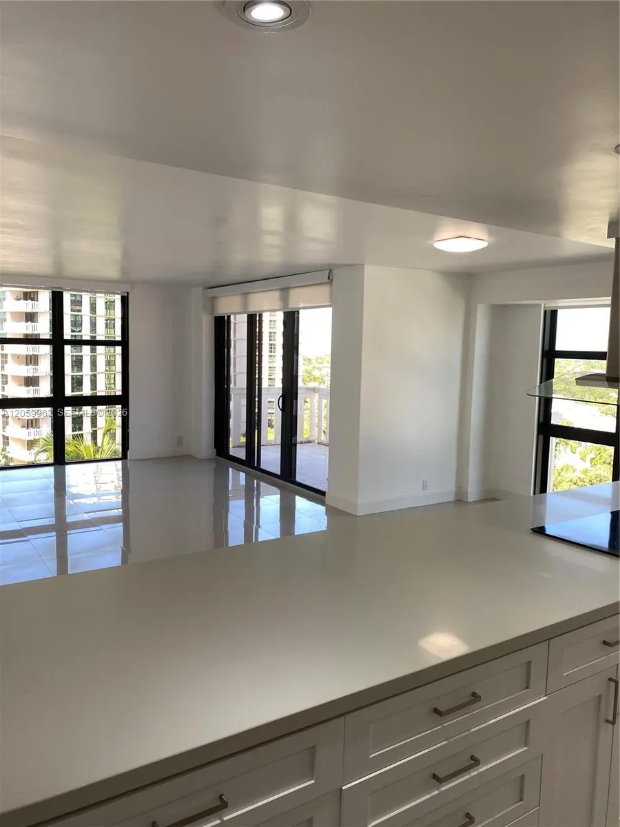 1111 Crandon Blvd #A807 Key Biscayne, FL 33149