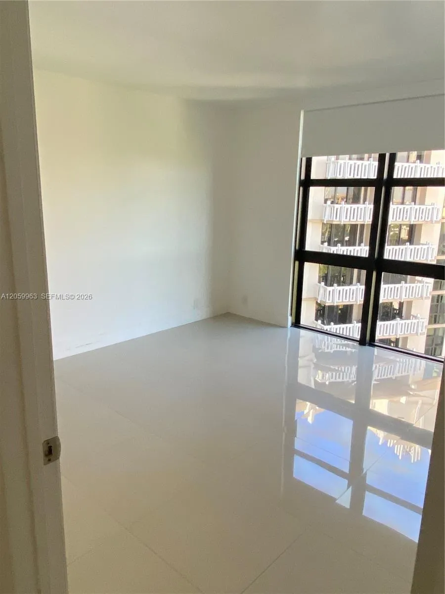 1111 Crandon Blvd #A807 Key Biscayne, FL 33149