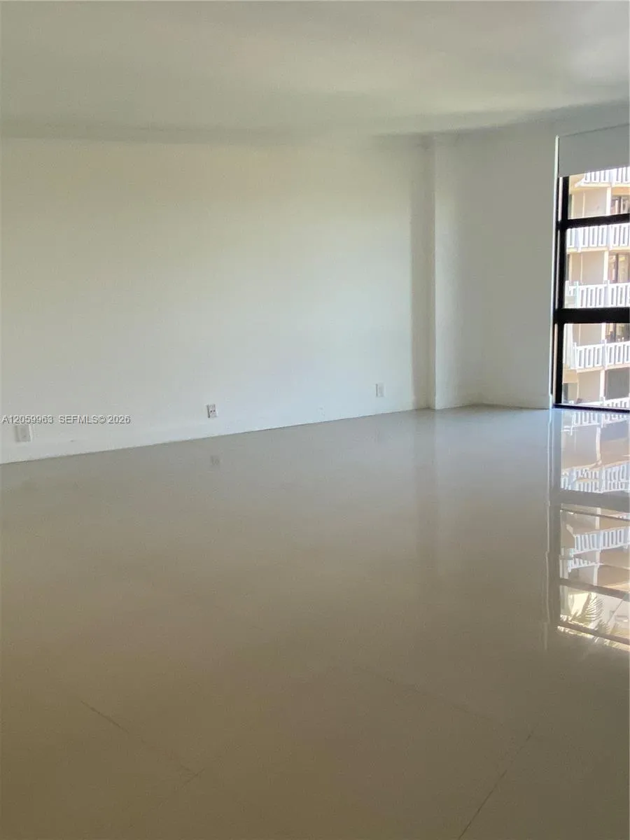 1111 Crandon Blvd #A807 Key Biscayne, FL 33149