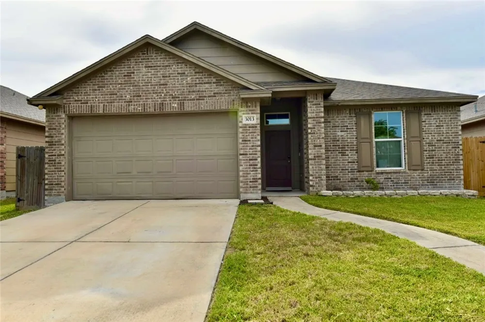 3013 Maverick Corpus Christi, TX 78410
