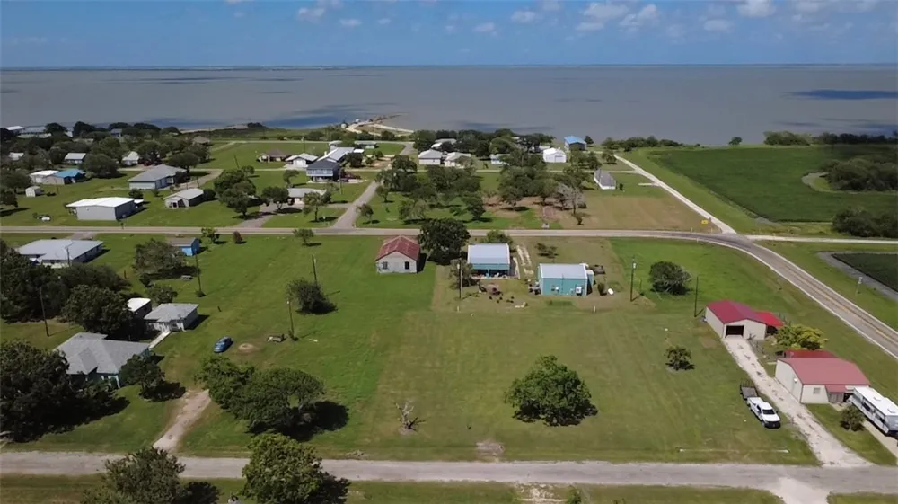 109 Proctor Street Austwell, TX 77950
