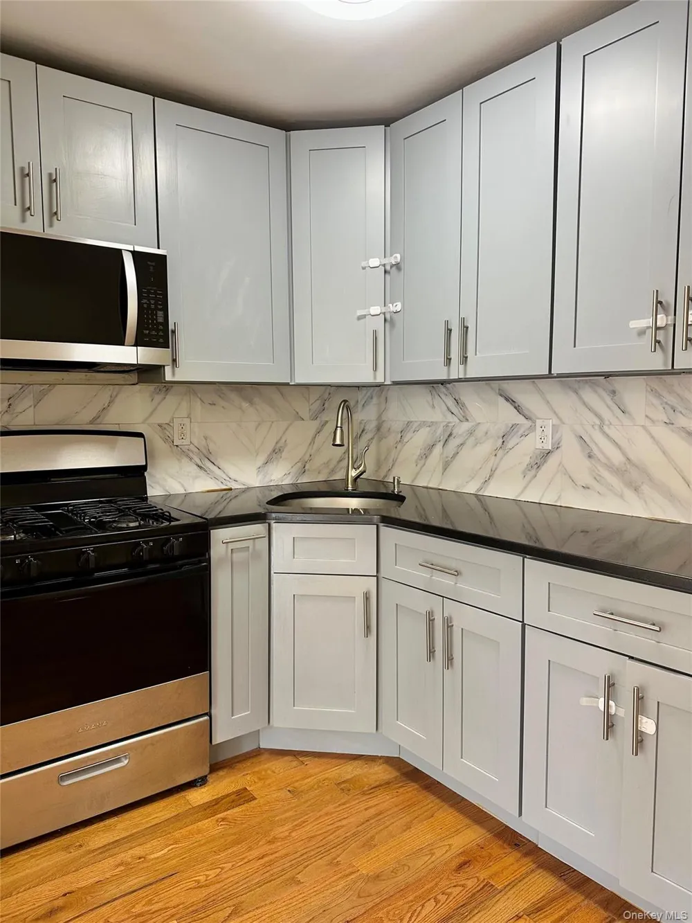2069 Lacombe #2 Bronx, NY 10473