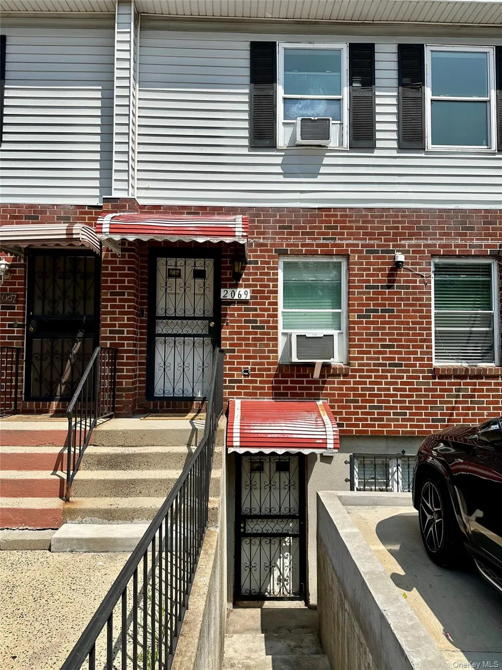 2069 Lacombe #2 Bronx, NY 10473