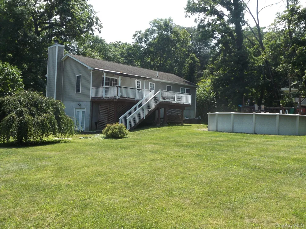 185 Ring Road Salt Point, NY 12578