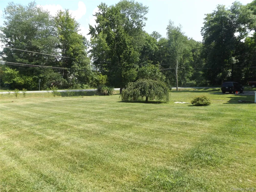 185 Ring Road Salt Point, NY 12578