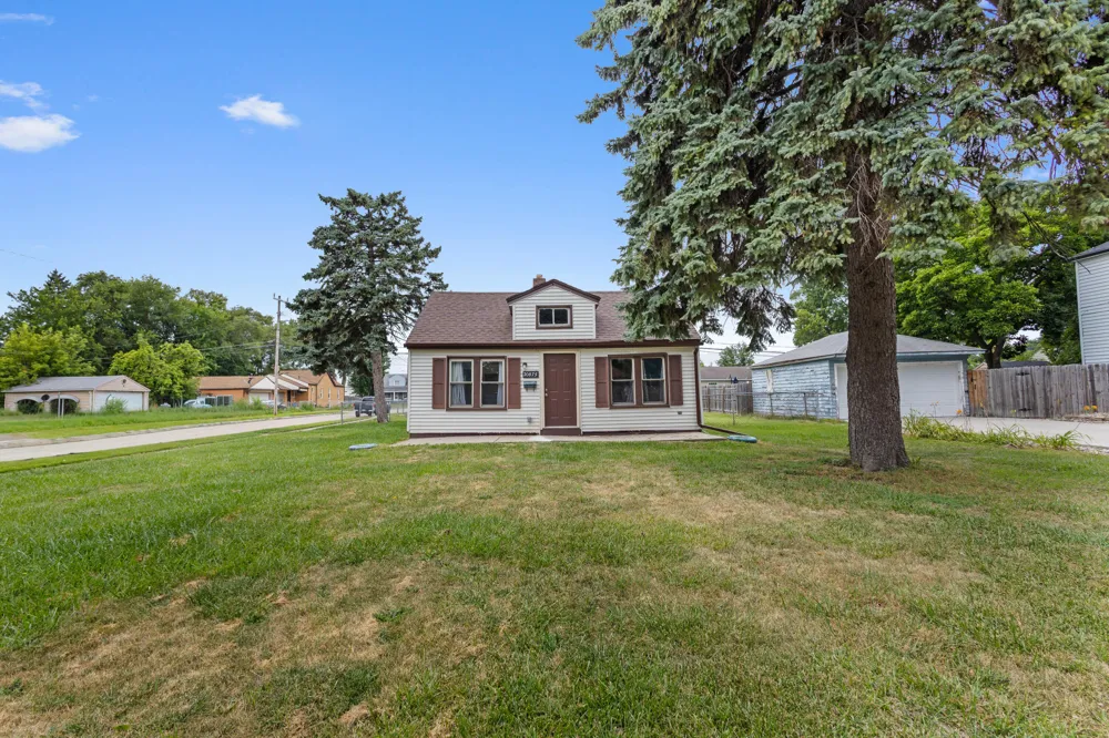 20875 Elroy Avenue Warren, MI 48089