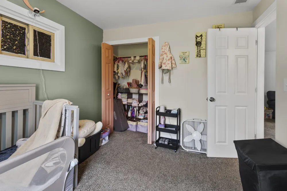 20875 Elroy Avenue Warren, MI 48089