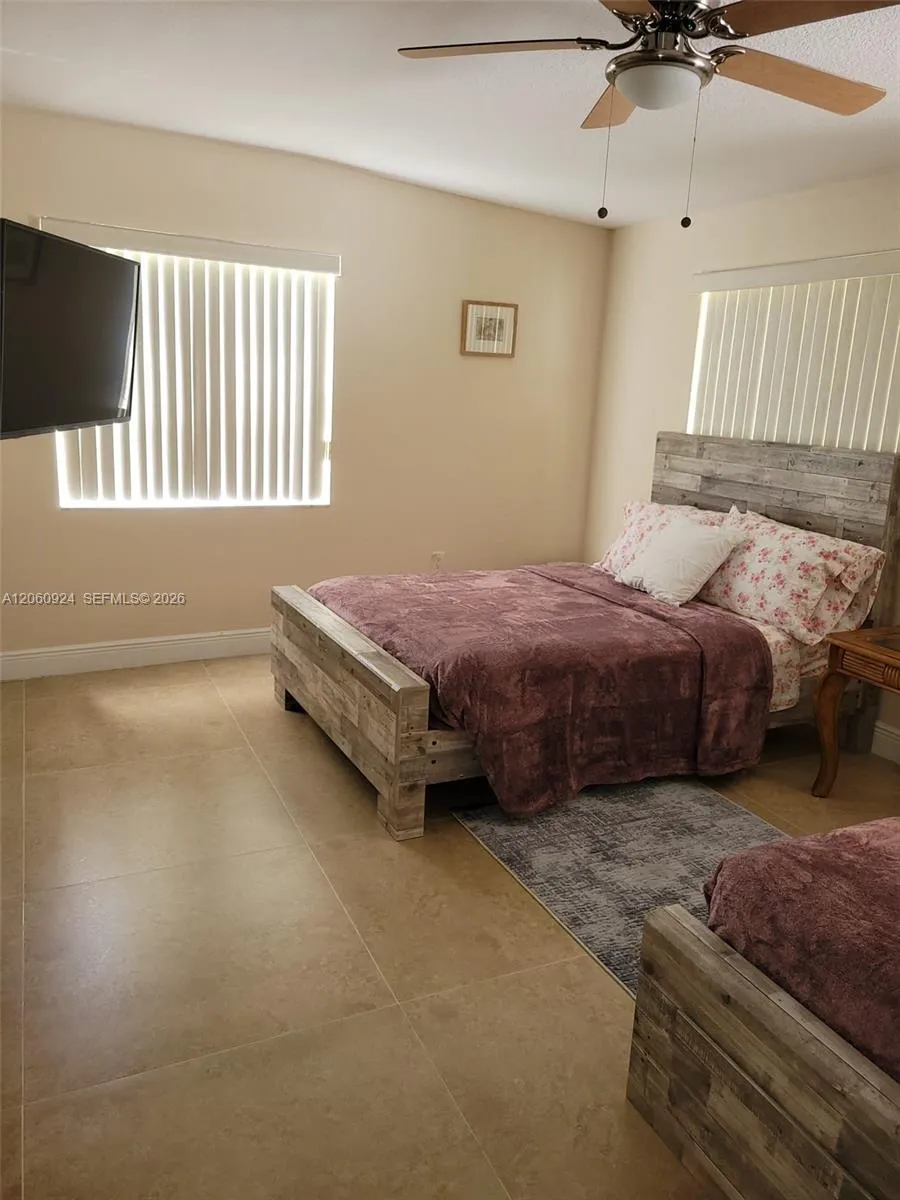1163 NW 100th Ter #1 Miami, FL 33150