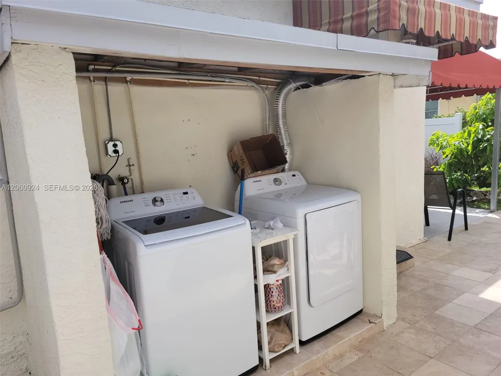 1163 NW 100th Ter #1 Miami, FL 33150