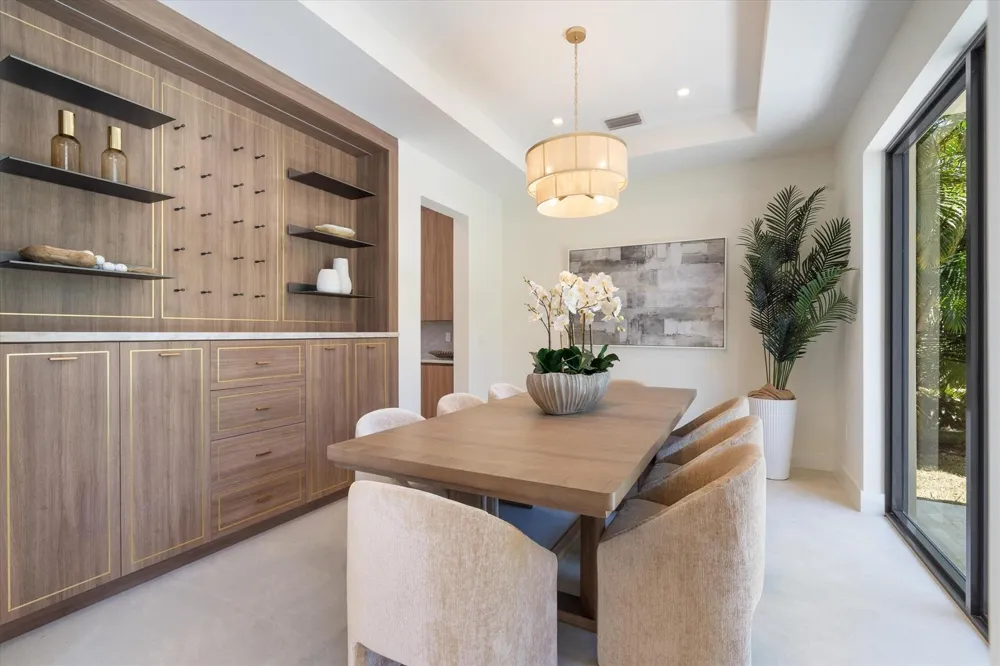 13 EASTVIEW AVENUE Delray Beach, FL 33483