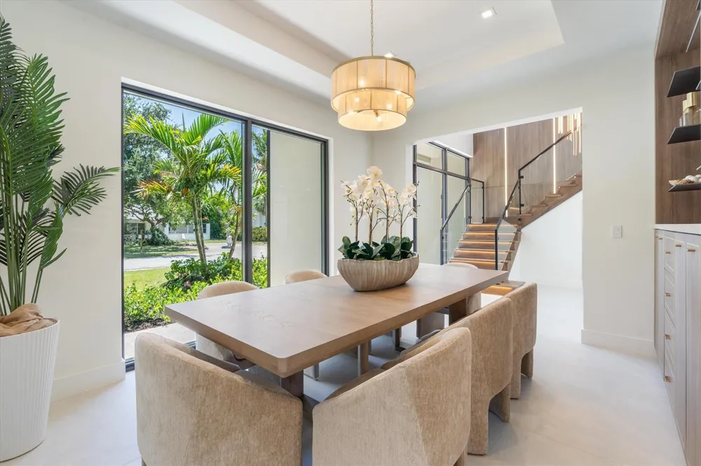 13 EASTVIEW AVENUE Delray Beach, FL 33483