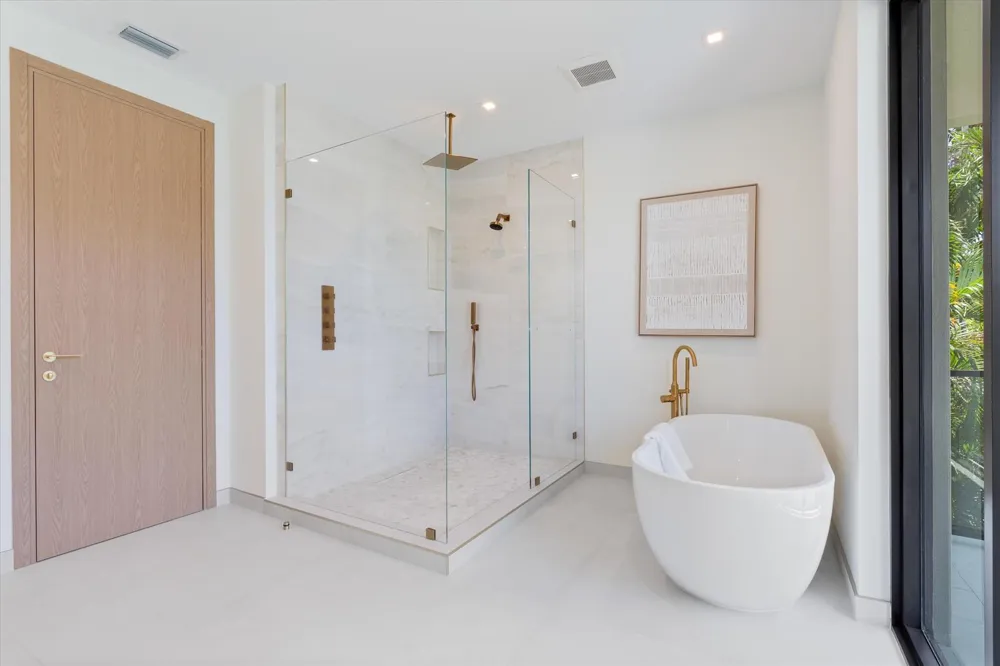 13 EASTVIEW AVENUE Delray Beach, FL 33483