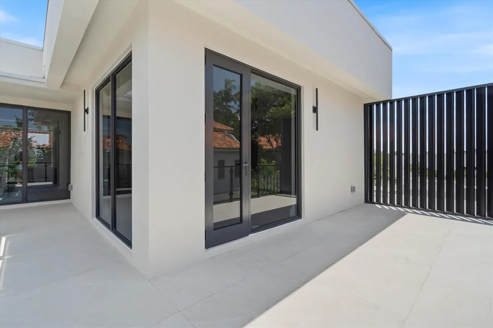 13 EASTVIEW AVENUE Delray Beach, FL 33483