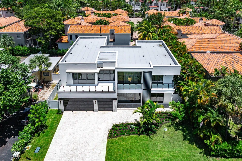 13 EASTVIEW AVENUE Delray Beach, FL 33483