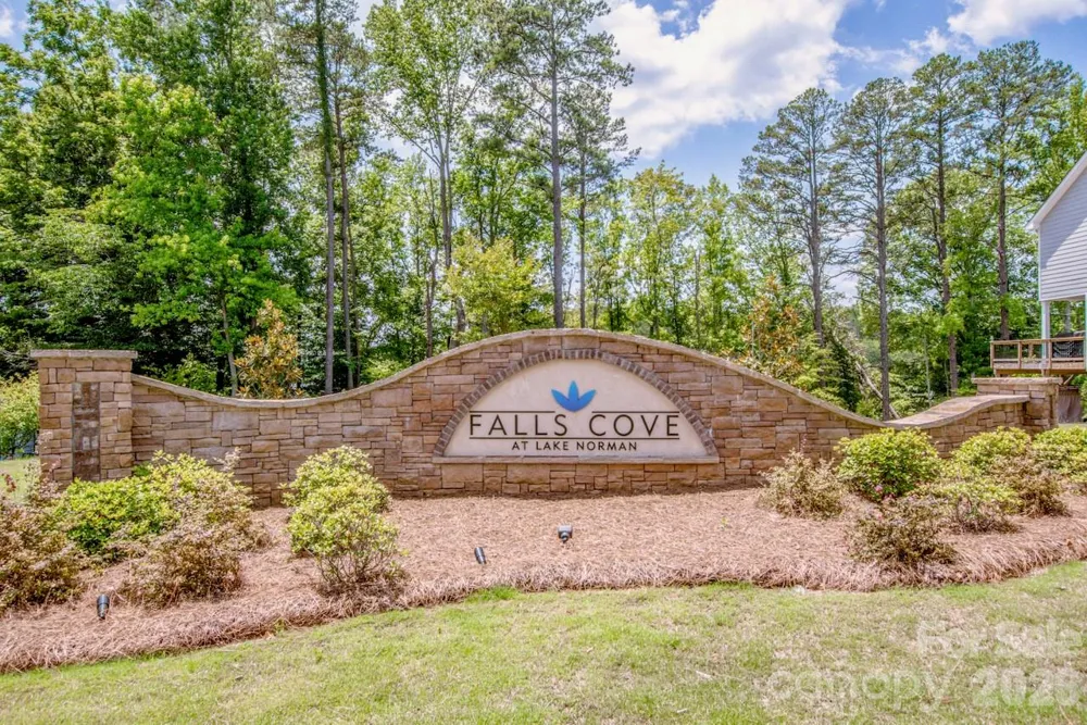 192 Tackle Box Drive Troutman, NC 28166