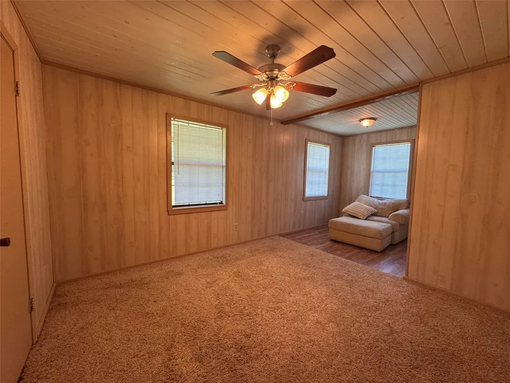 4537 PR 2301 Gilmer, TX 75644