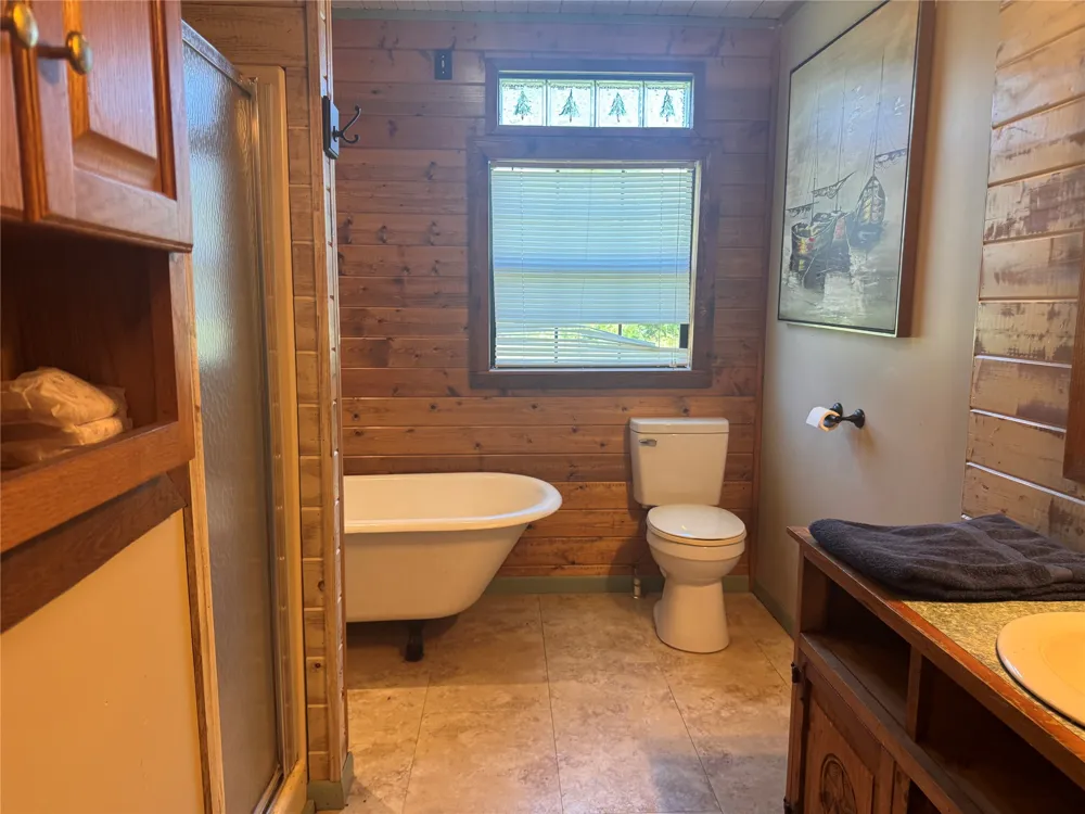 4537 PR 2301 Gilmer, TX 75644