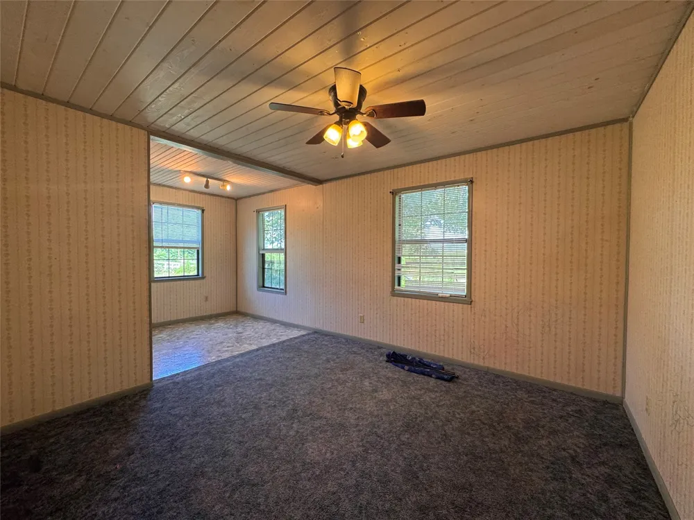4537 PR 2301 Gilmer, TX 75644