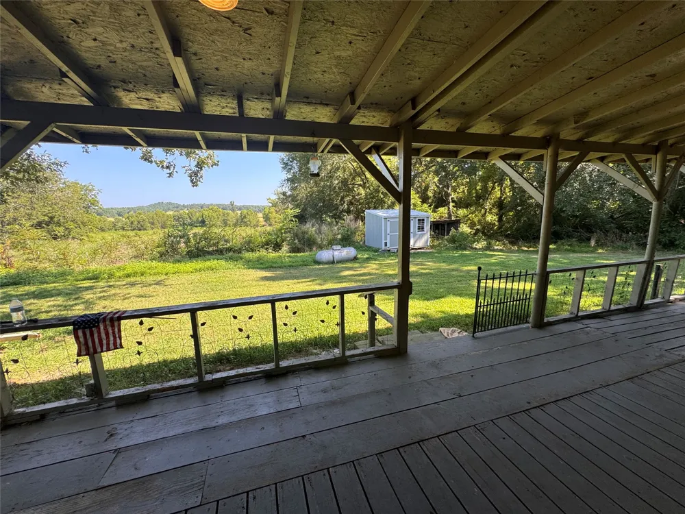 4537 PR 2301 Gilmer, TX 75644
