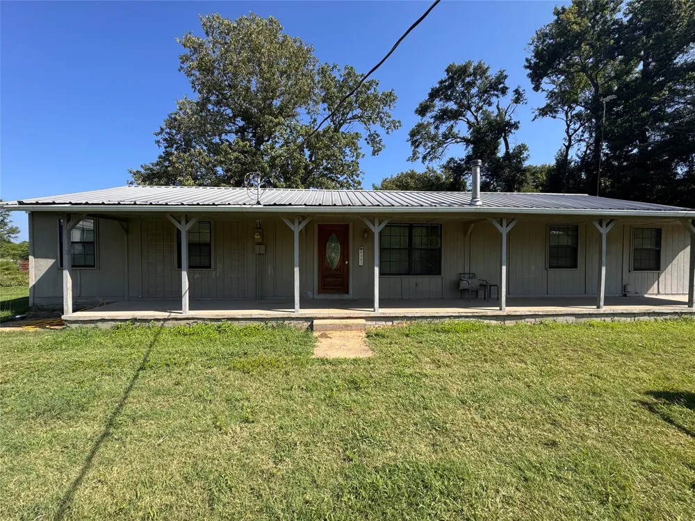 4537 PR 2301 Gilmer, TX 75644