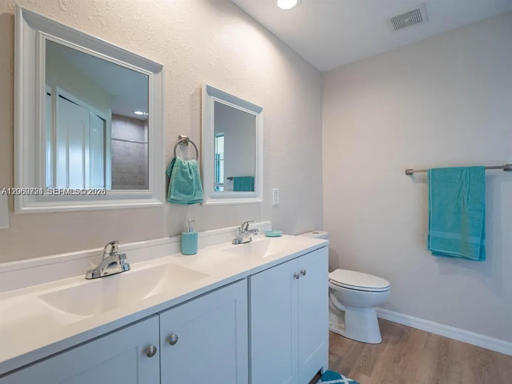 8265 97th Ave Vero Beach, FL 32967