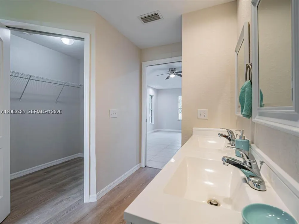 8265 97th Ave Vero Beach, FL 32967