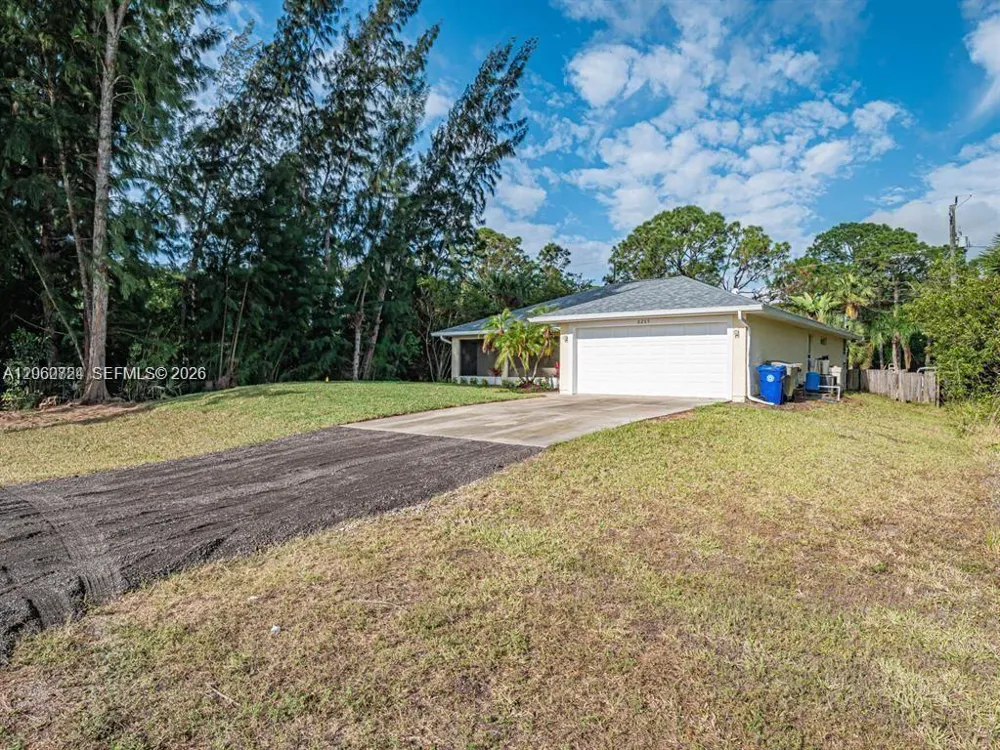 8265 97th Ave Vero Beach, FL 32967