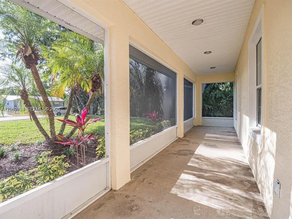 8265 97th Ave Vero Beach, FL 32967
