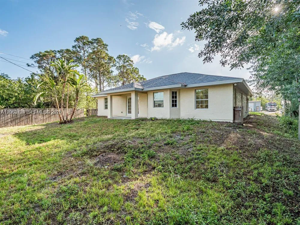 8265 97th Ave Vero Beach, FL 32967