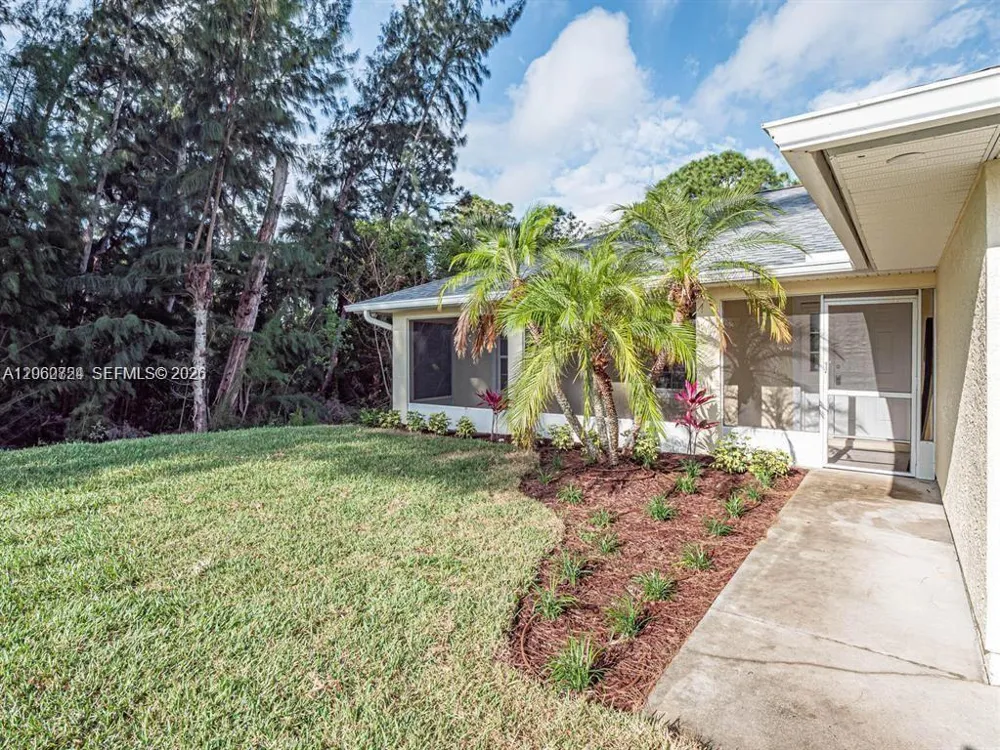 8265 97th Ave Vero Beach, FL 32967