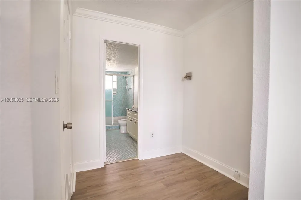 3600 NE 170th St #401 North Miami Beach, FL 33160