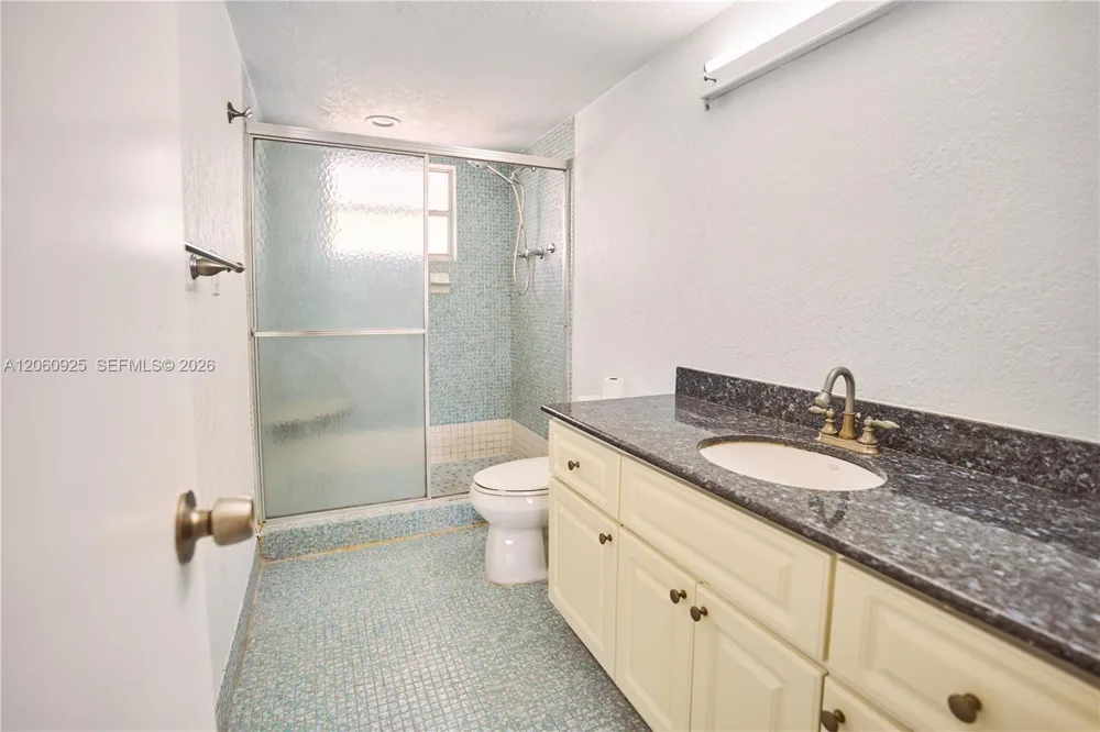 3600 NE 170th St #401 North Miami Beach, FL 33160