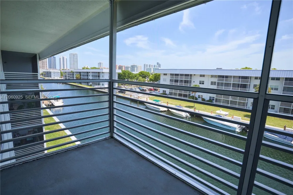 3600 NE 170th St #401 North Miami Beach, FL 33160